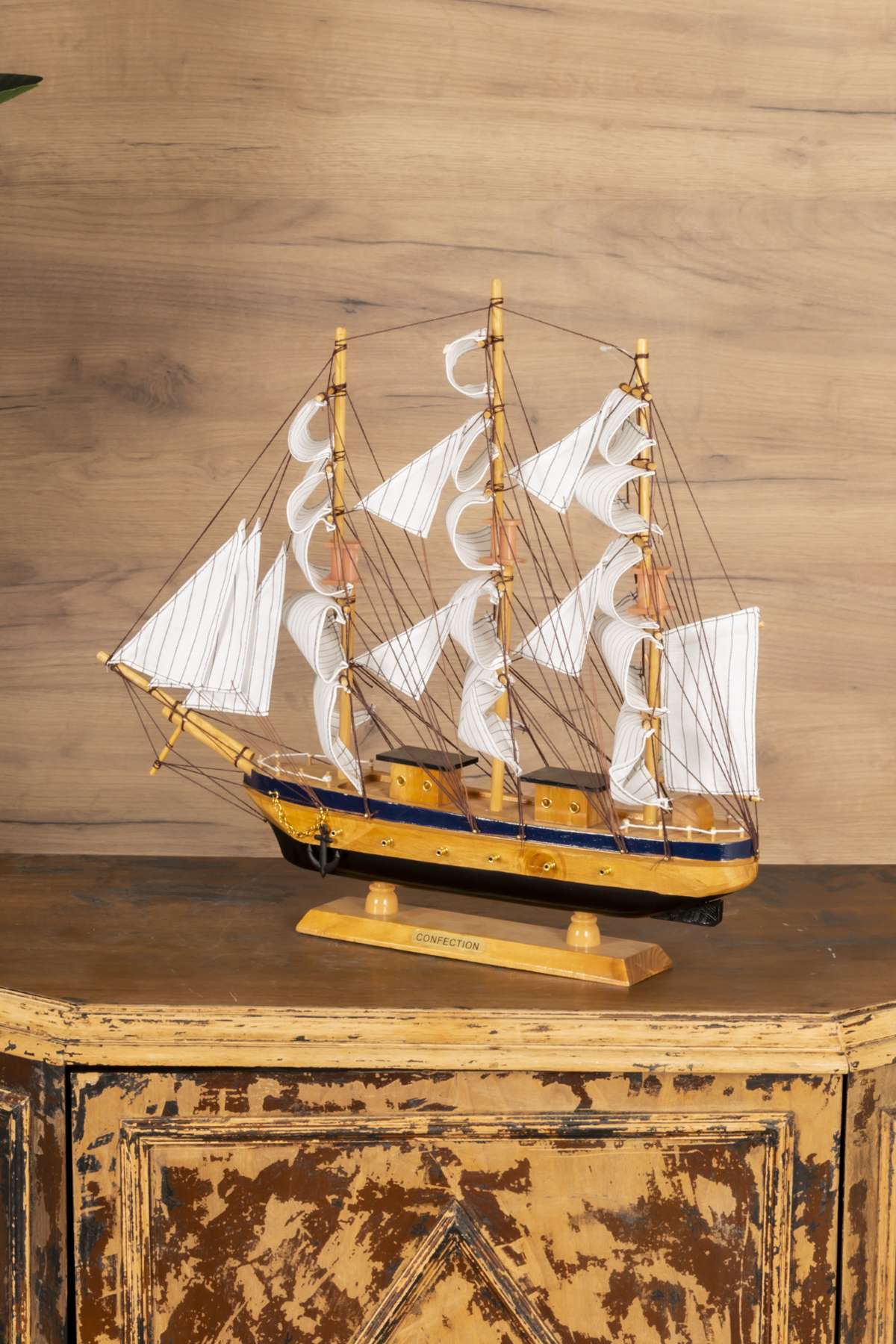 The 'Confection' model ship